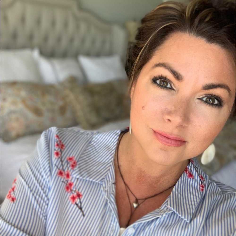 Meet your Posher, Stacy